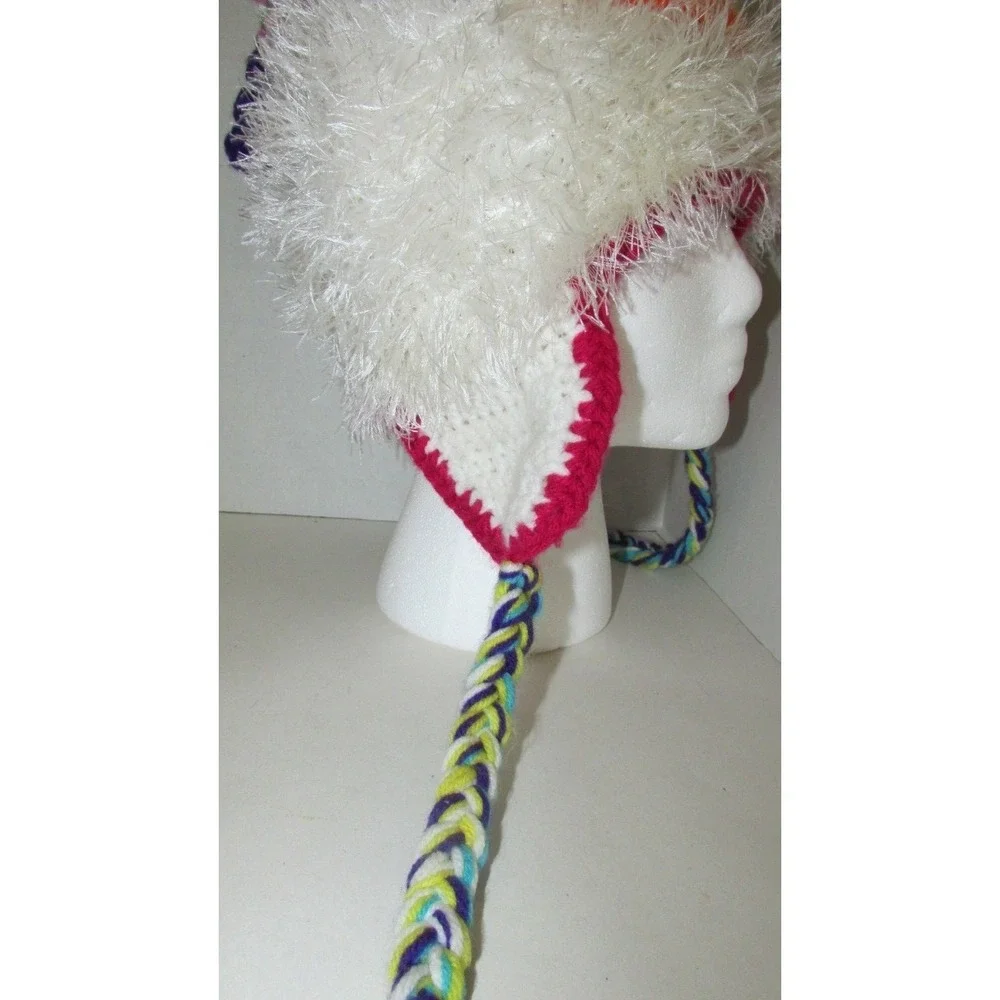Hand made crocheted one‎ eyed cyclops monster fun fur curly ques bow winter hat
